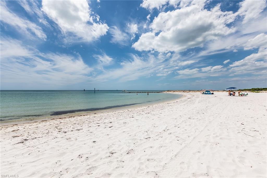 2203 Gulf Shore BLVD N E1 photo 18