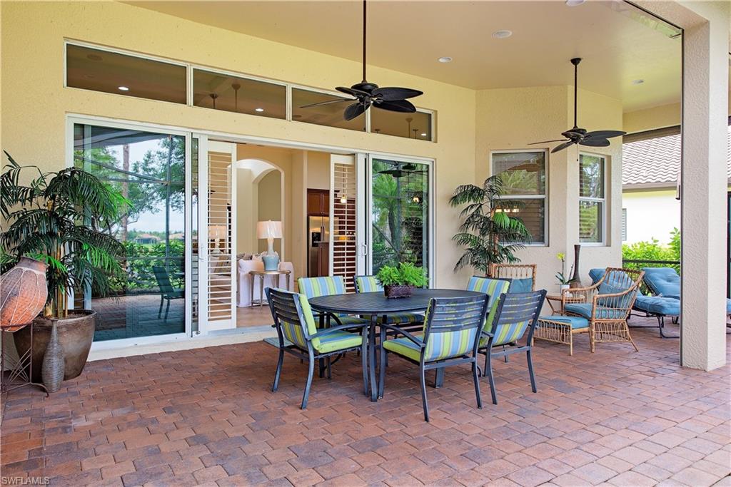 Spacious Lanai area fantastic for entertaining!