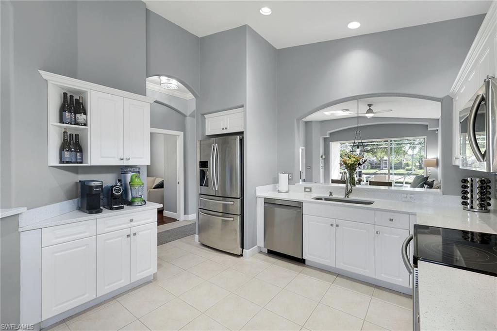 8616 Ibis Cove CIR photo 13