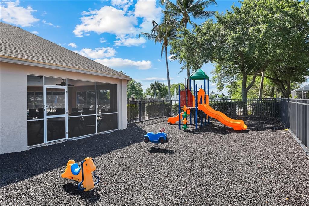 8616 Ibis Cove CIR