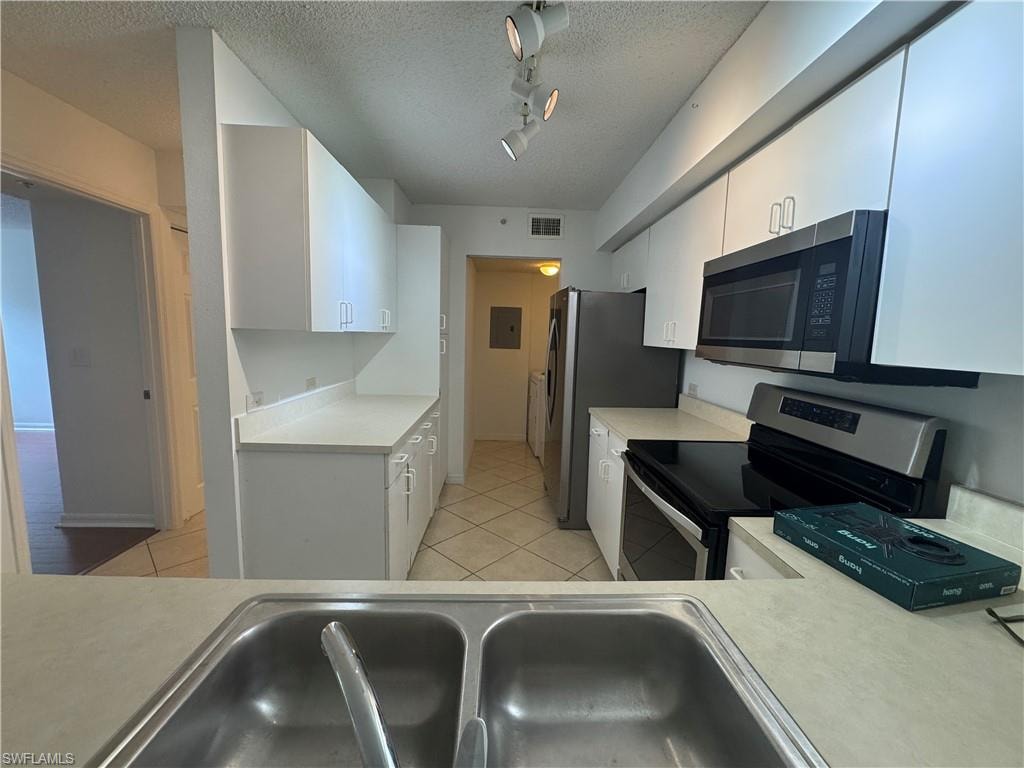 8930 Colonnades CT E 627