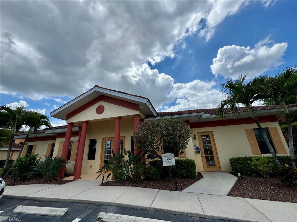 13761 Julias WAY 311 photo 32