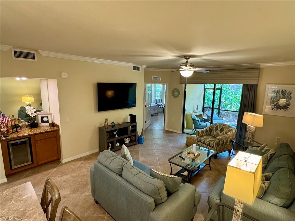 13761 Julias WAY 311 photo 10