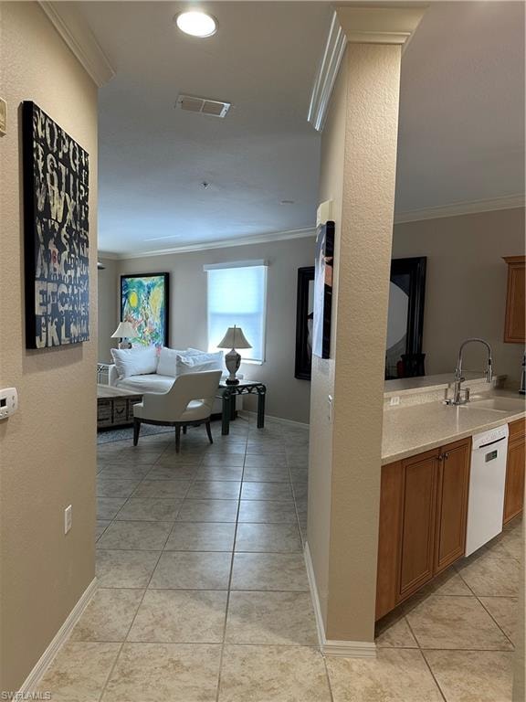 8470 Kingbird LOOP 1050 photo 7