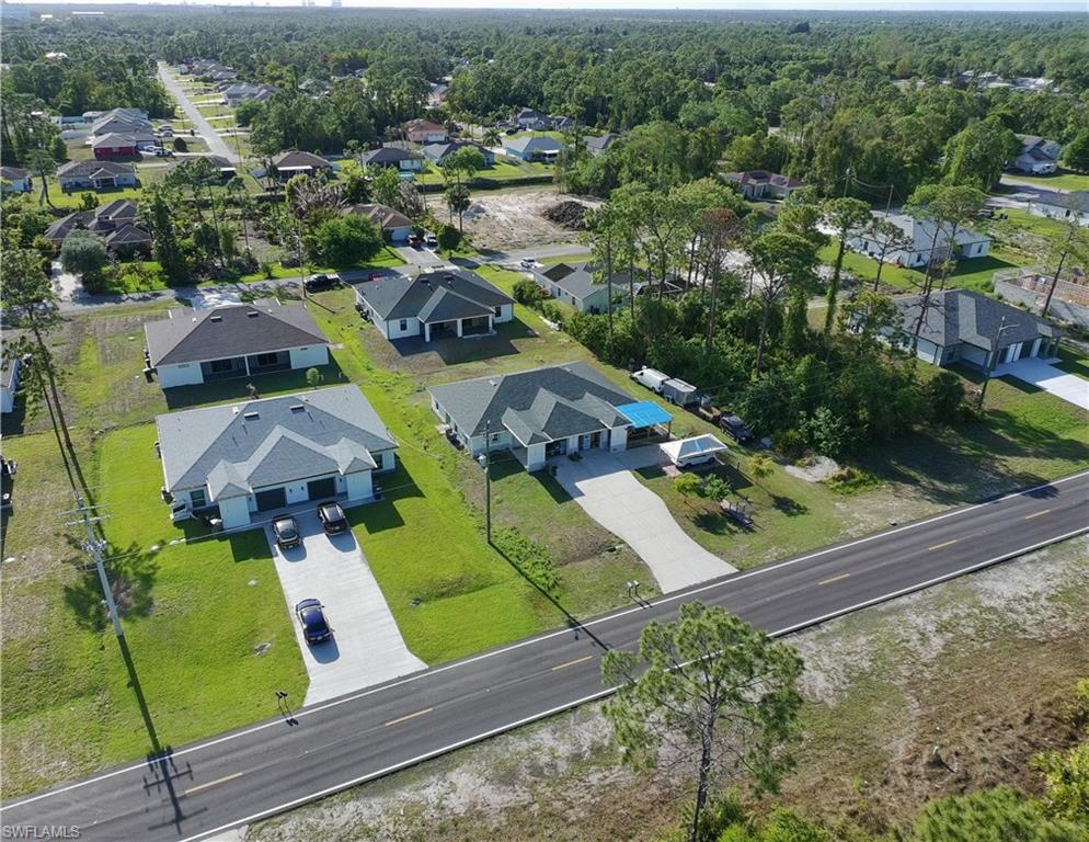 1123-1125 Abrams BLVD photo 12