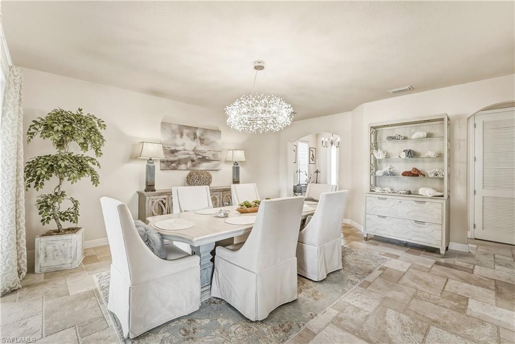 9429 La Bianco ST