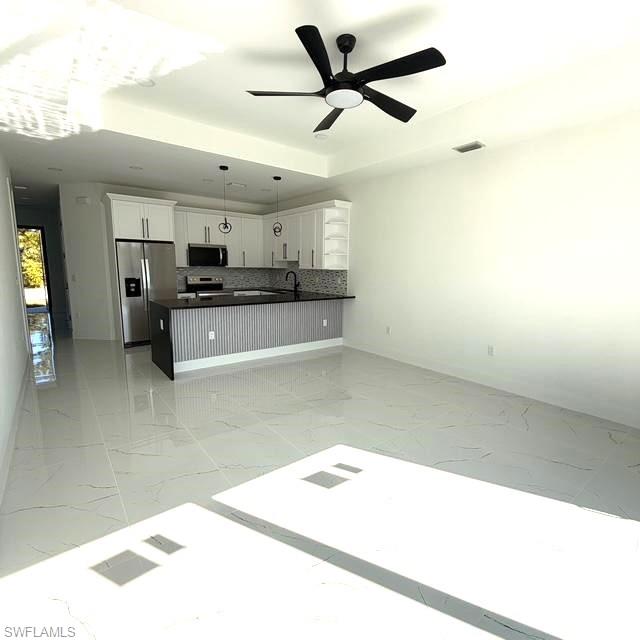 209-211 W 12th ST