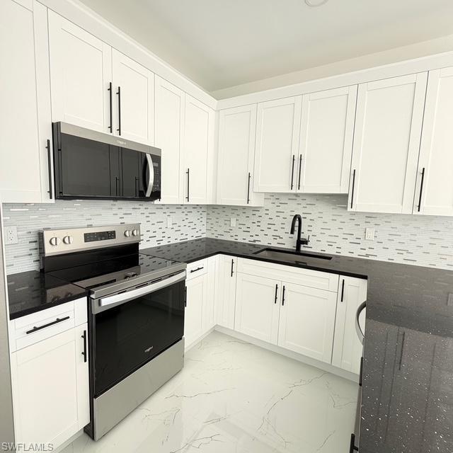 209-211 W 12th ST photo 8