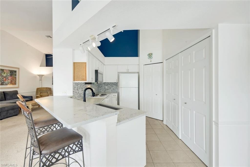 28851 Bermuda Lago CT 304 photo 8