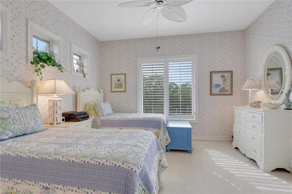 Bedroom 2 - Pool access