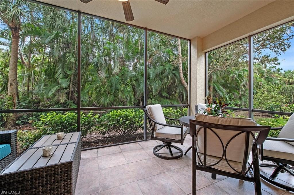 Private, quiet, end unit lanai