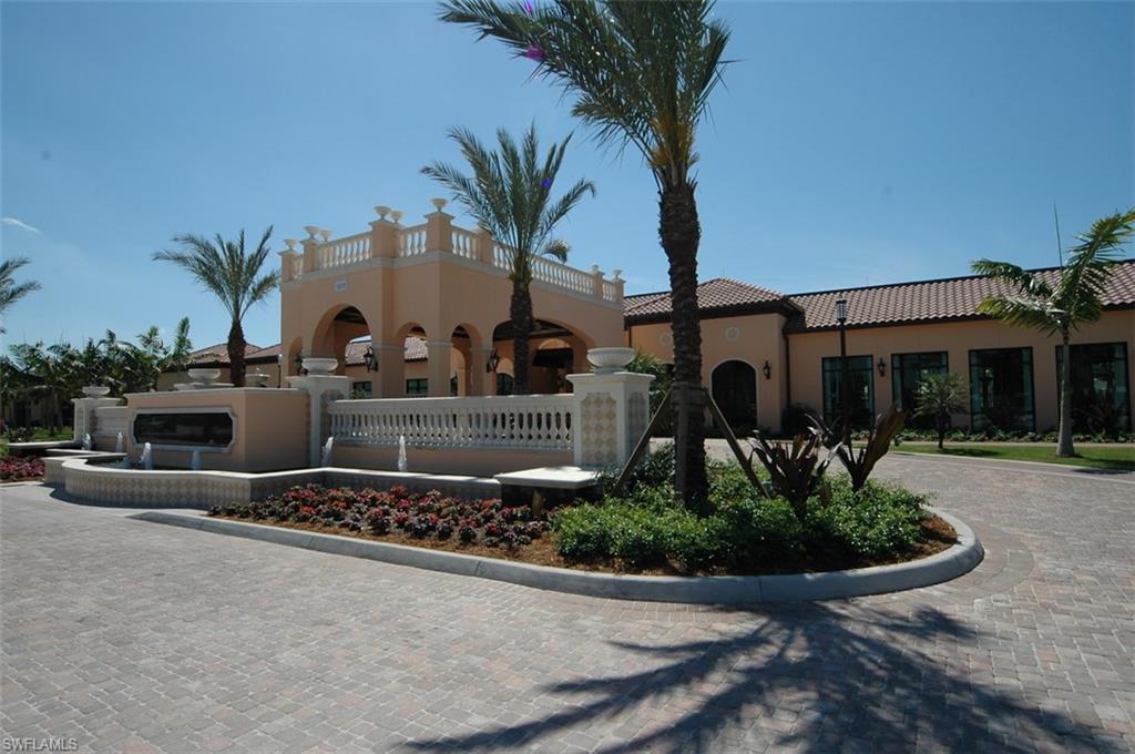 Naples Bay Resort Club