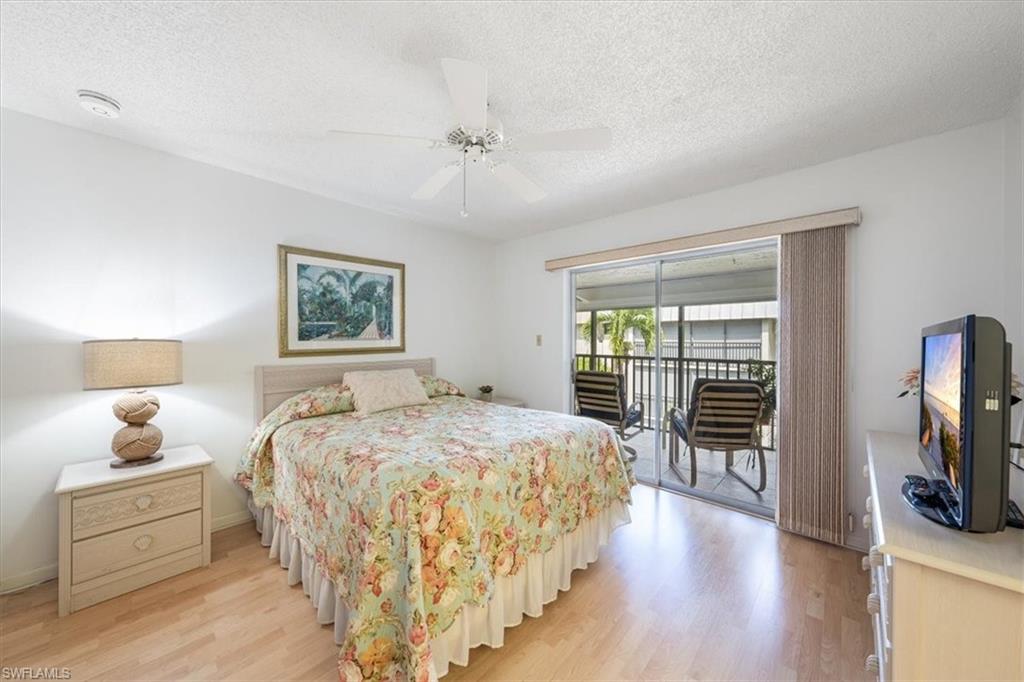 788 Park Shore DR D30 photo 13
