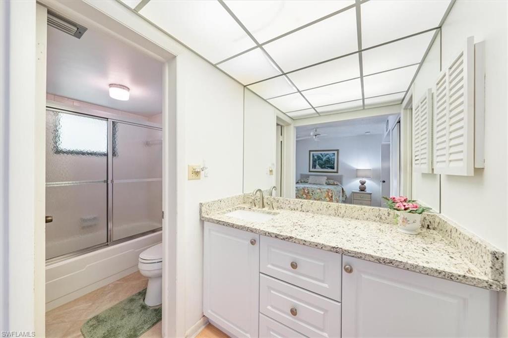 788 Park Shore DR D30 photo 16