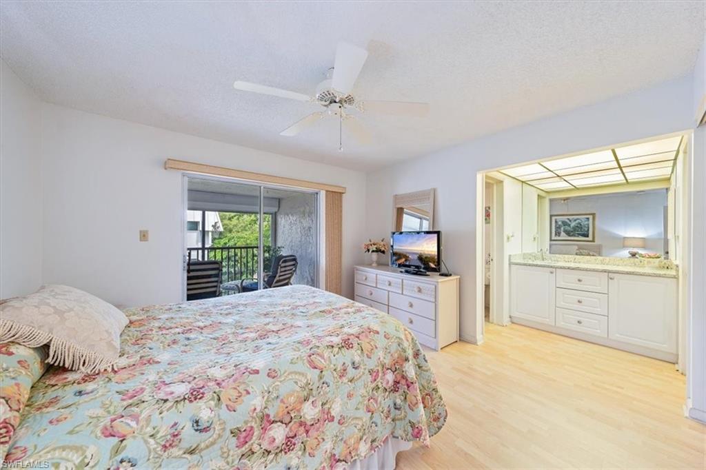 788 Park Shore DR D30 photo 15