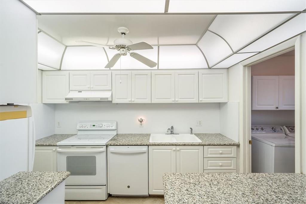 788 Park Shore DR D30 photo 11