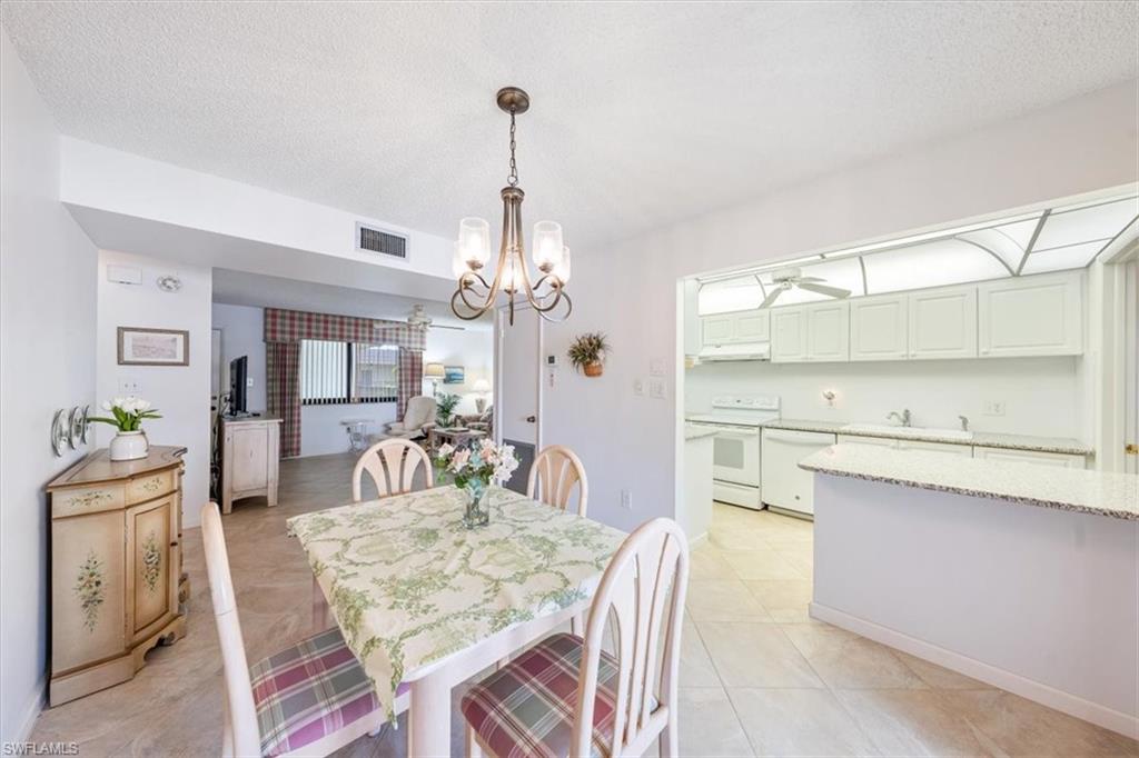 788 Park Shore DR D30 photo 8