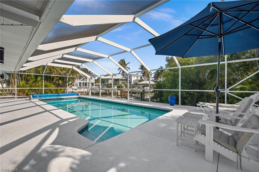 8324 Lagoon RD