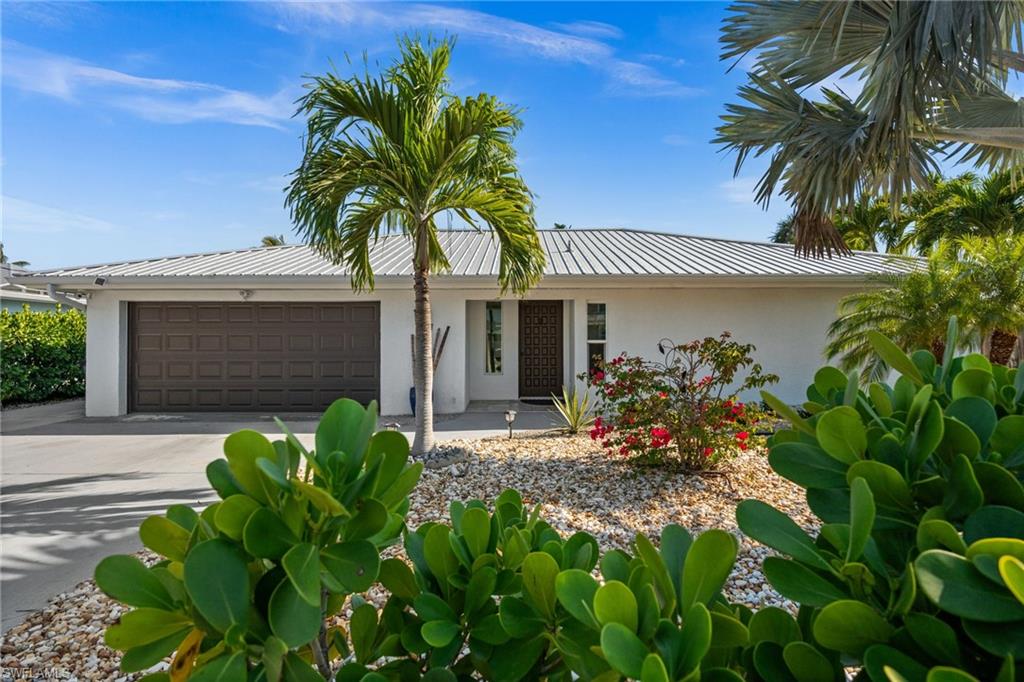 8324 Lagoon RD