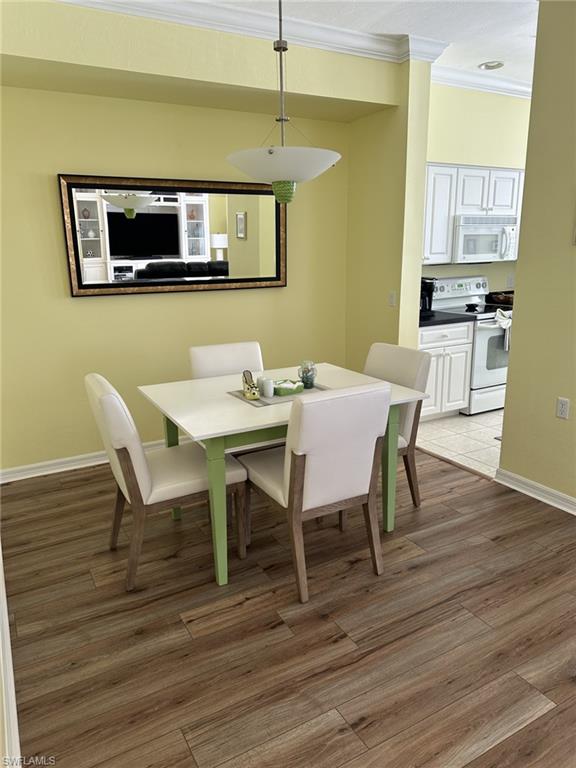 10361 Butterfly Palm DR 745 photo 11