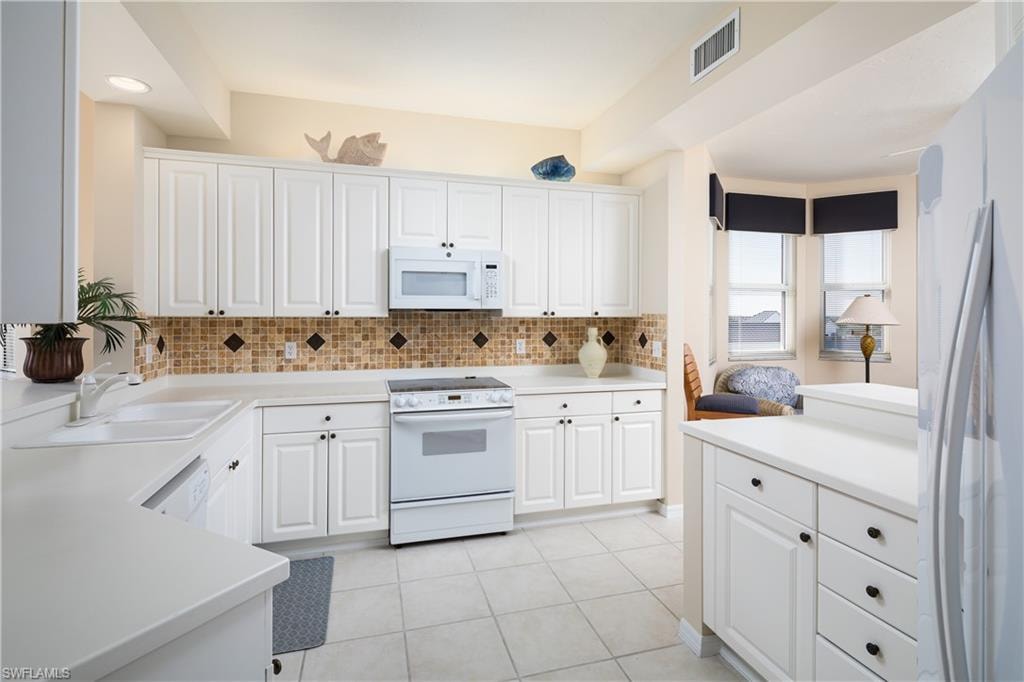 410 Flagship DR 806 photo 7