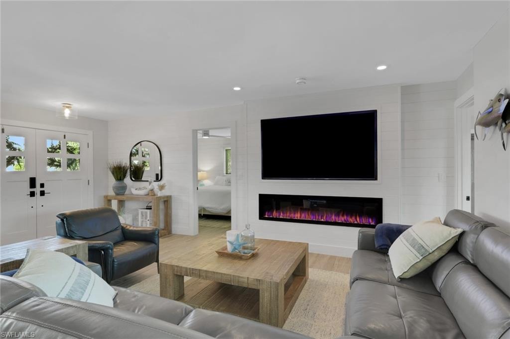 27129 Holly LN photo 8