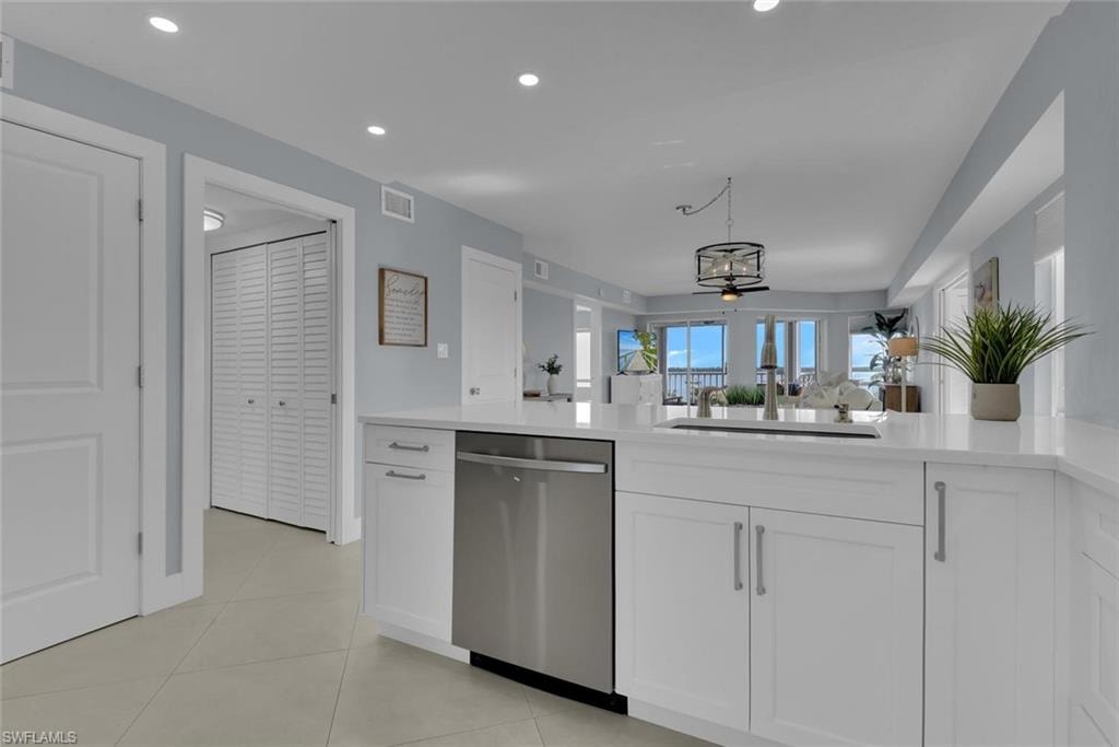 991 Barfield DR 401 photo 6