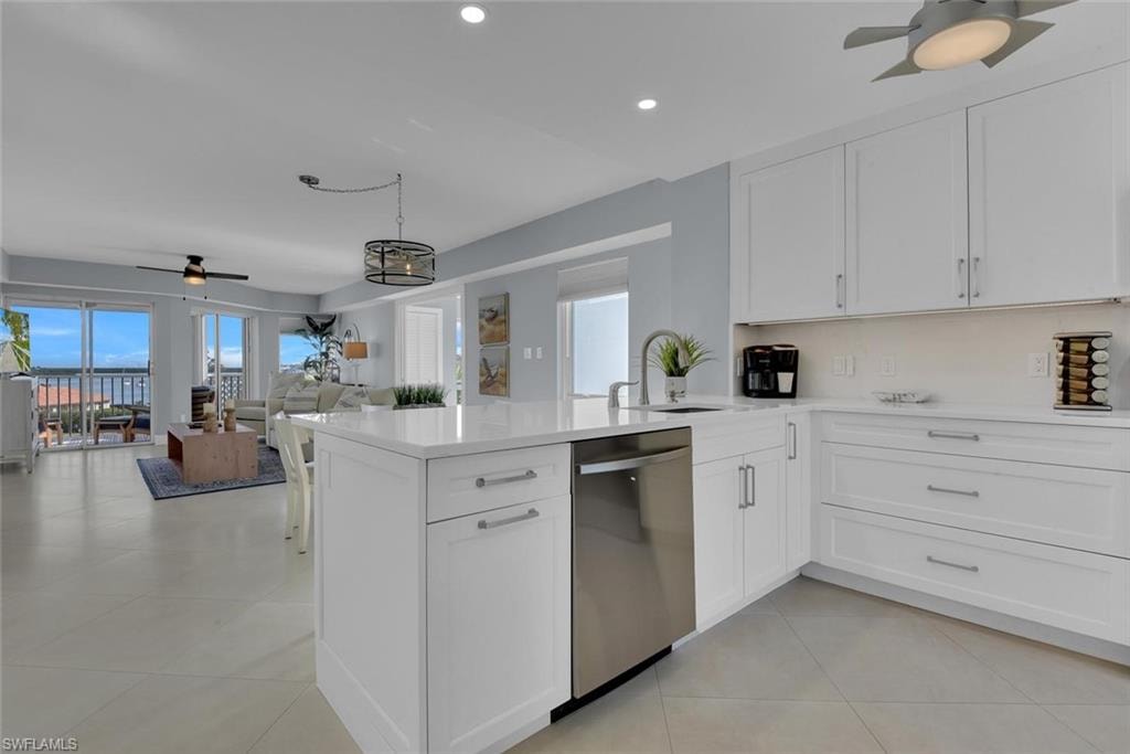 991 Barfield DR 401 photo 7