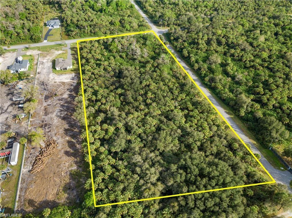 5.15 Acres Located on Everglades Blvd S & Corner of 26th Ave Se