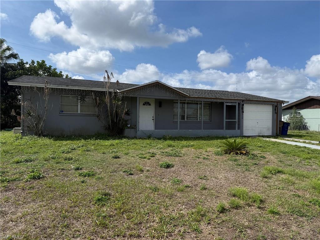212 Davis RD