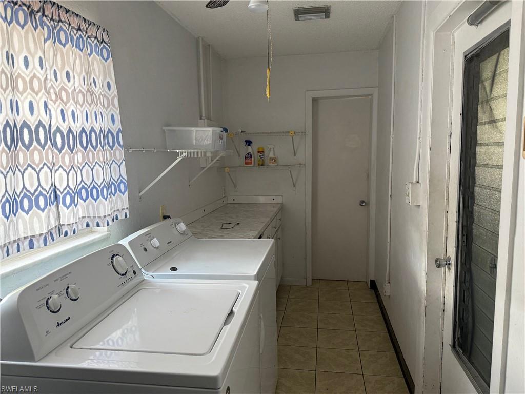 212 Davis RD