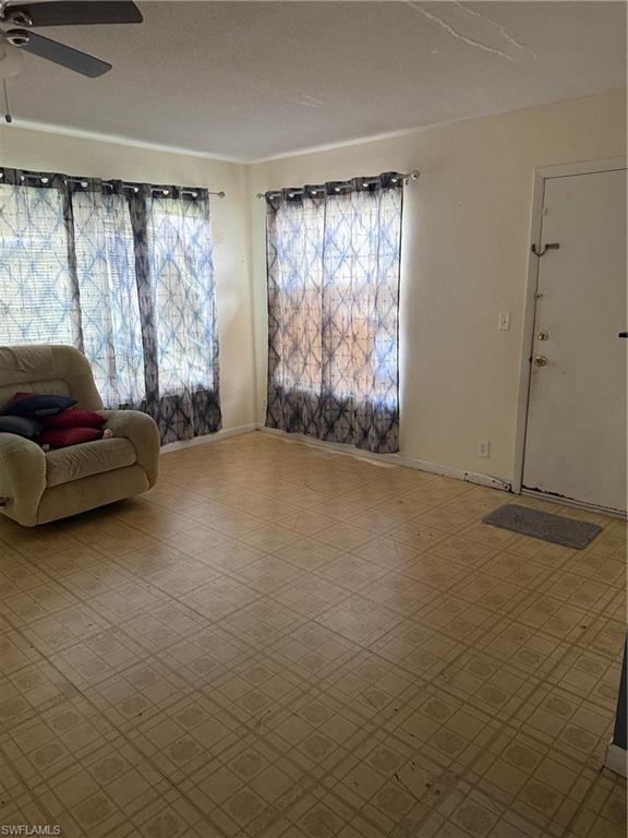 212 Davis RD photo 9