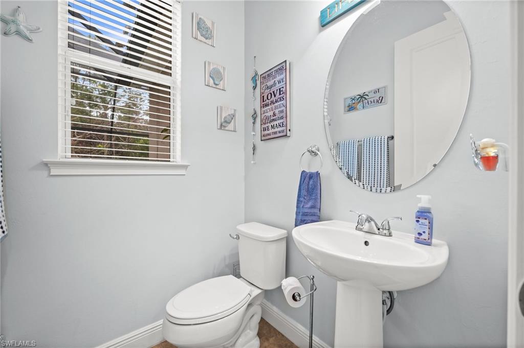 Guest Bathroom/Pool Bath