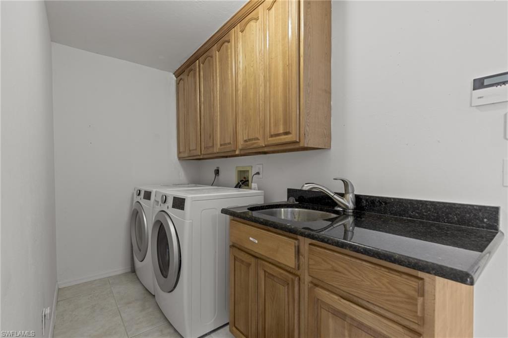 313 SE 6th ST photo 32