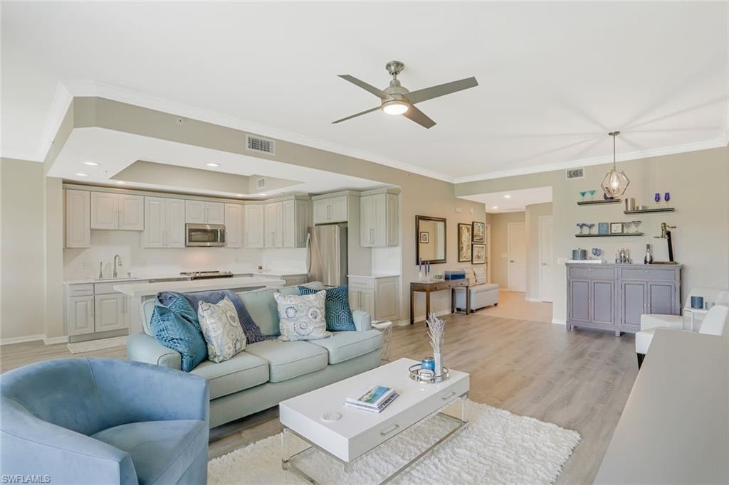 3485 LAUREL GREENS LN S 102 photo 8
