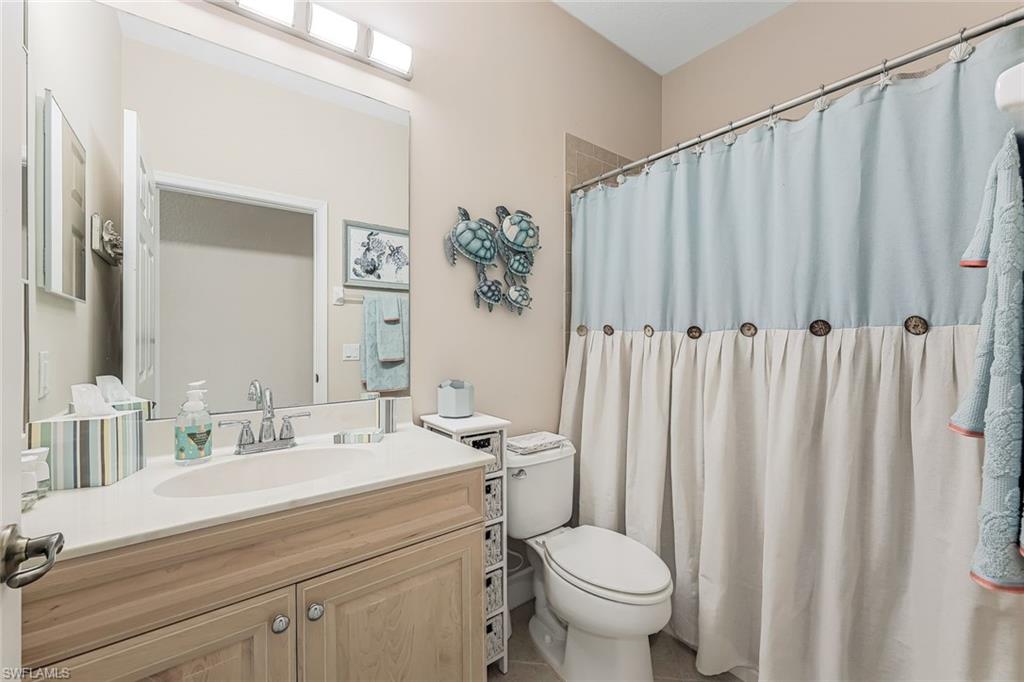 GST Bath to service both GST Br's w/shower tub combo
