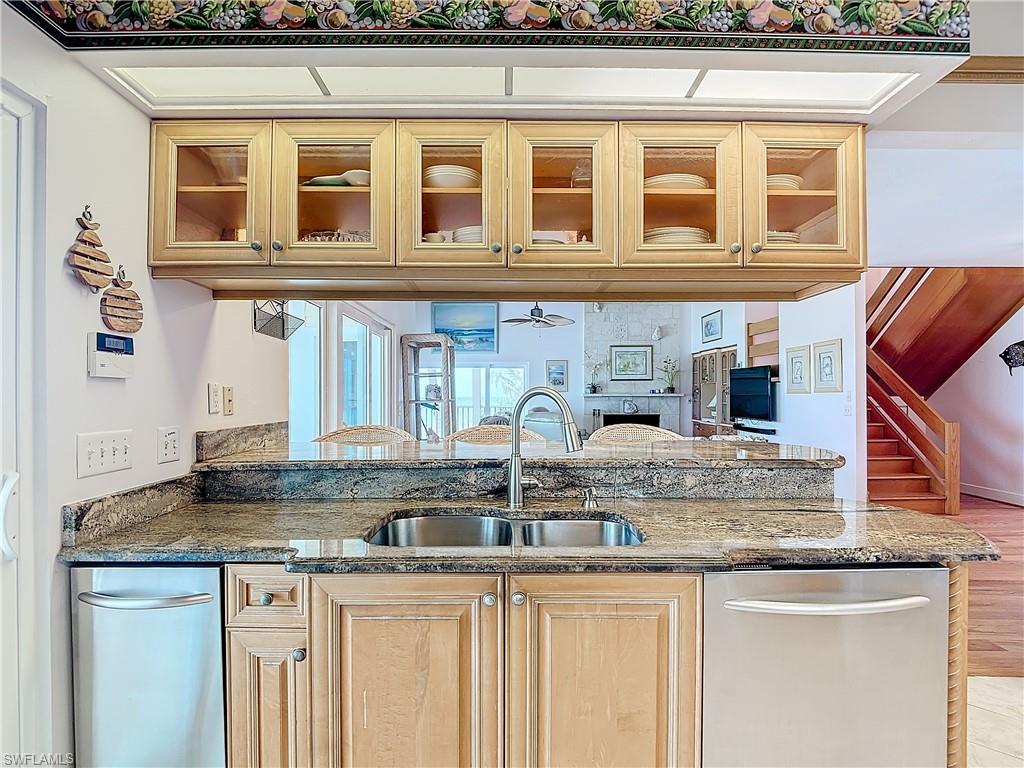 6351 Sanibel Captiva RD photo 14