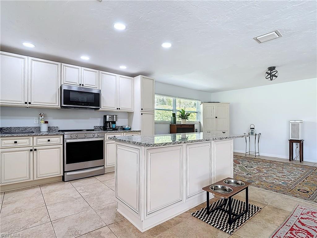 4364 Beechwood Lake DR photo 19