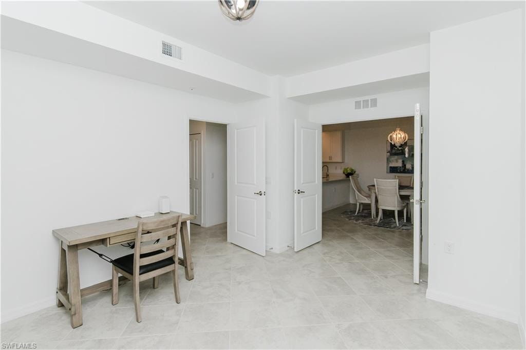 6023 ELLERSTON CIR 1816 photo 16