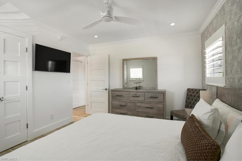 457 Tallwood ST 305 photo 7
