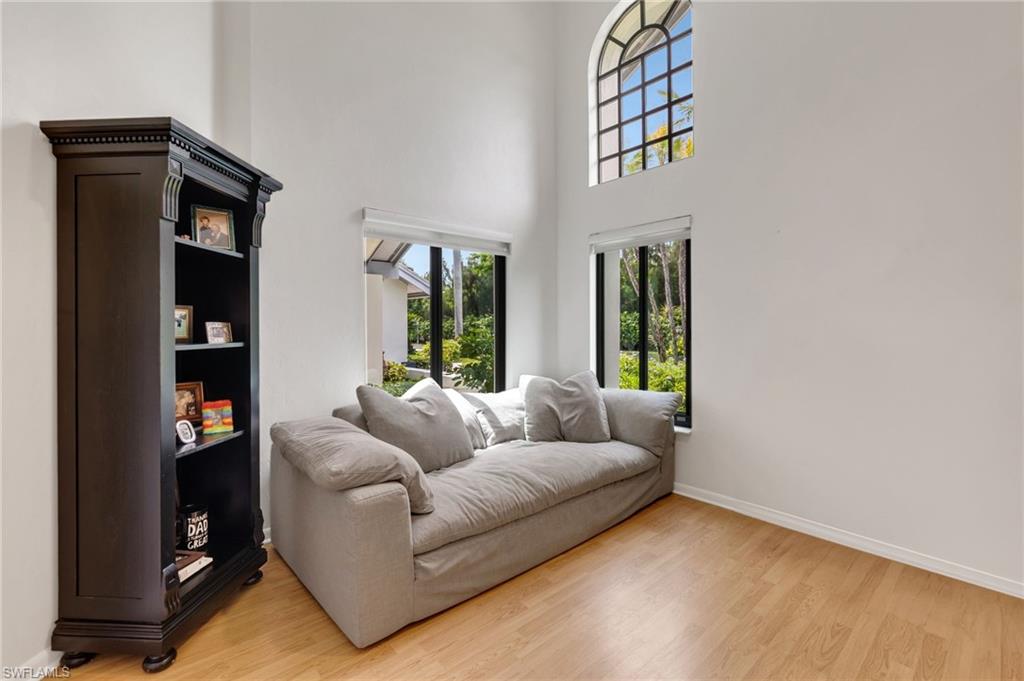 3Guest Room / Office
