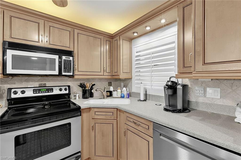 6891 Estero BLVD 362 photo 15