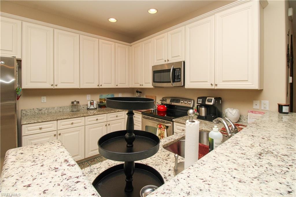 9054 Capistrano ST N 4003 photo 16