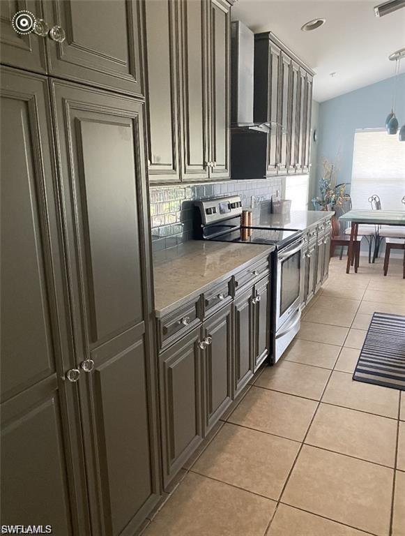 1405 Tiffany LN 1408 photo 13