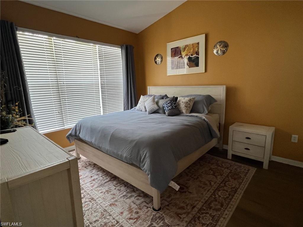 1405 Tiffany LN 1408 photo 9