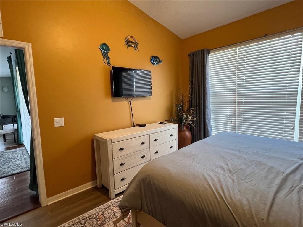 1405 Tiffany LN 1408 photo 8