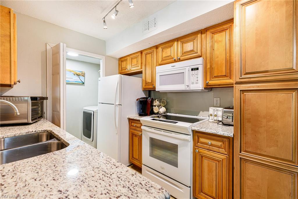 12620 Equestrian CIR 1705 photo 7