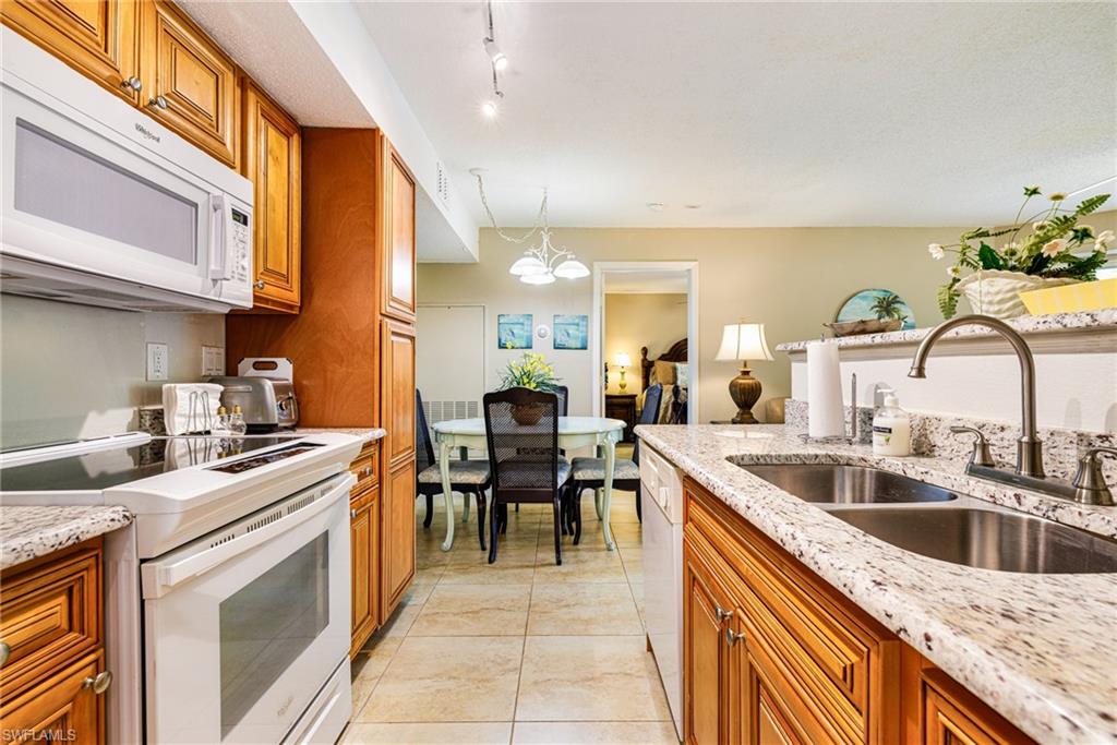 12620 Equestrian CIR 1705 photo 10