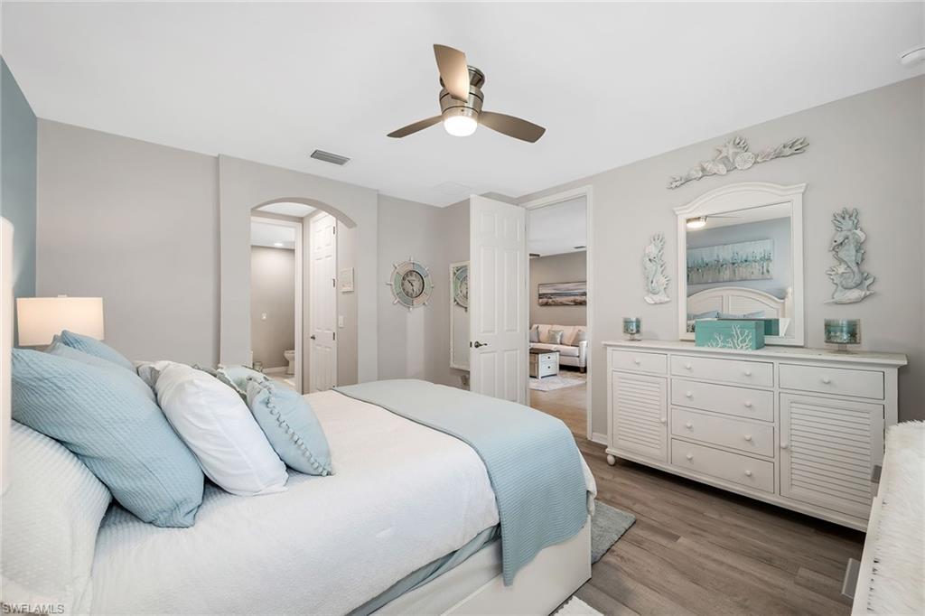 14815 Edgewater CIR photo 12