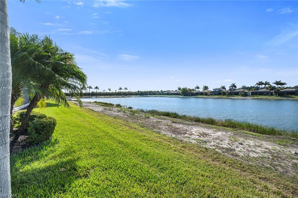 14815 Edgewater CIR photo 28